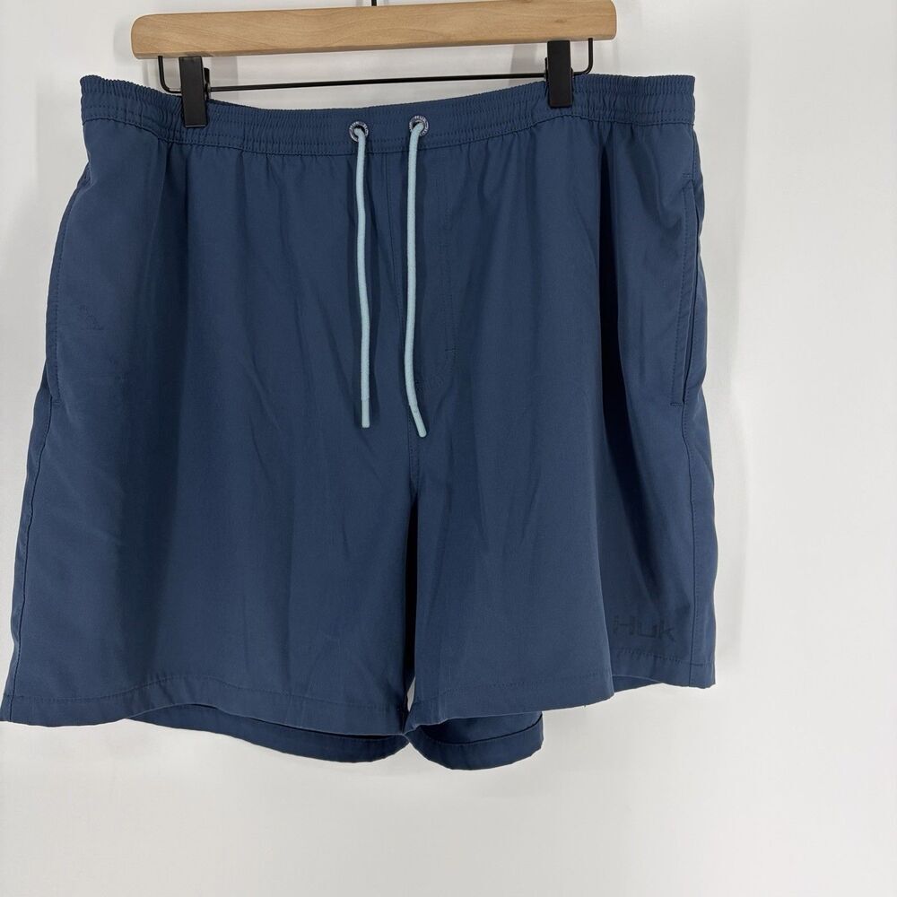 Huk Swim Trunks Size XXL Mens Blue Mesh Lined 5.5" Inseam Summer Preppy Beach